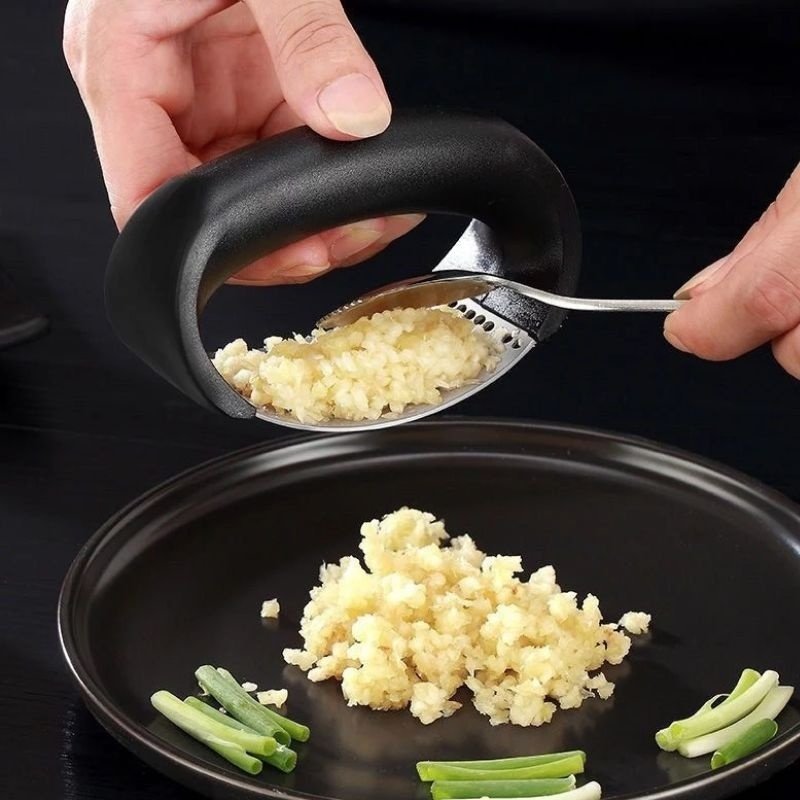 2-Second Garlic Crusher - Image 7