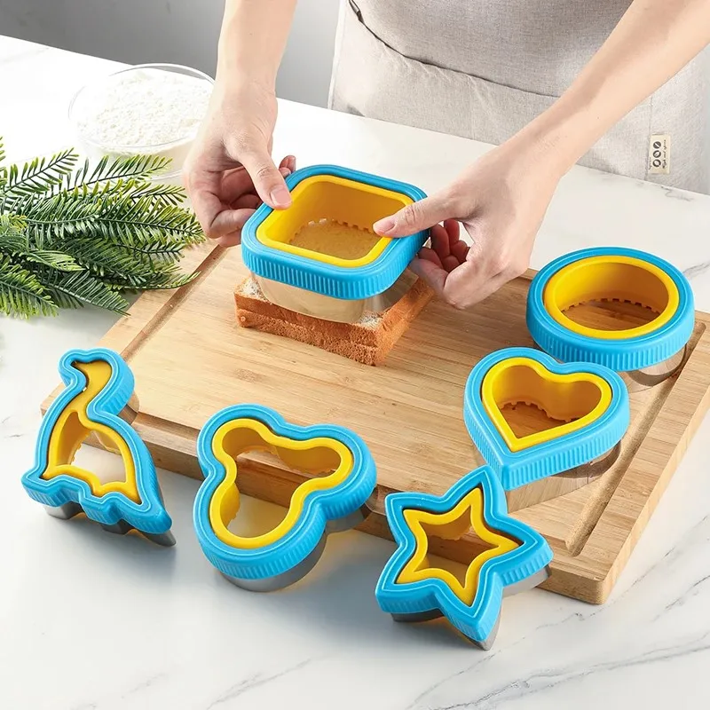 ShapeBite Sandwich Mold